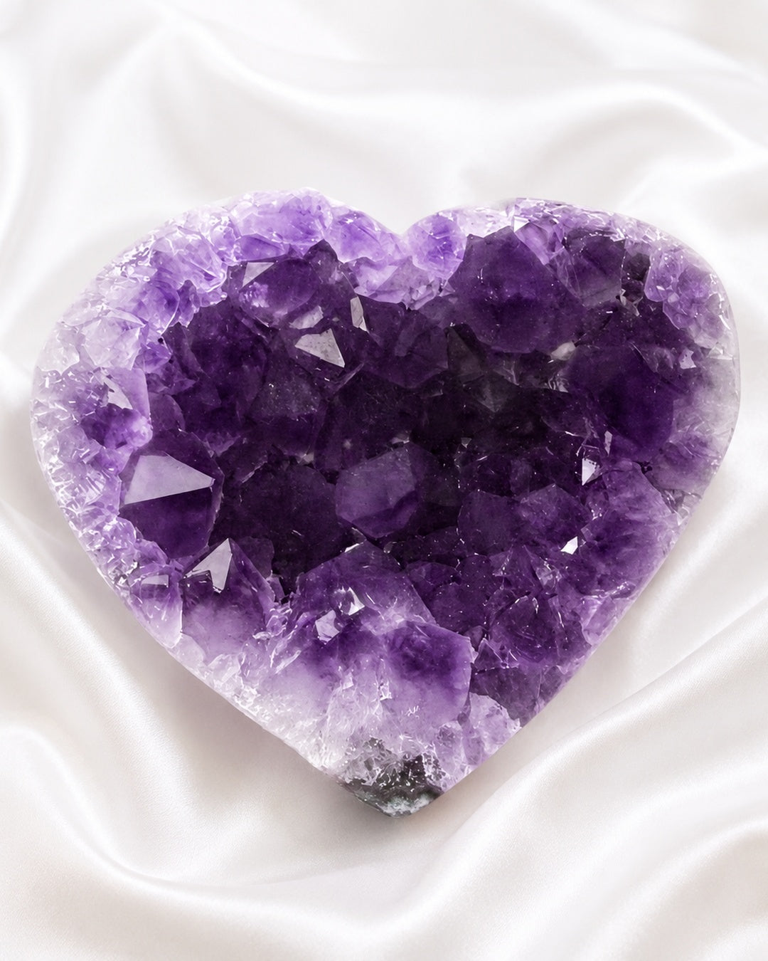 Amethyst-Herz – Kristall für Ruhe, Intuition & innere Balance